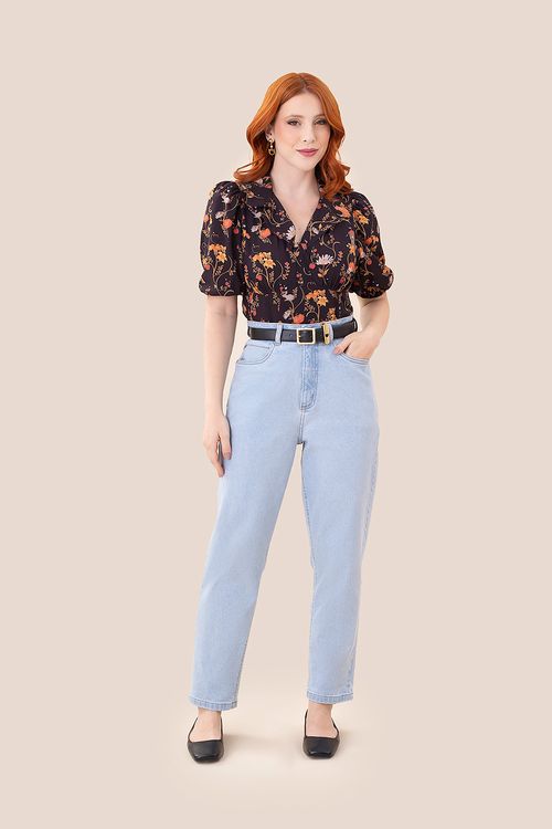 CALCA-JEANS-BORDADA---AZUL-CLARA-1.jpg