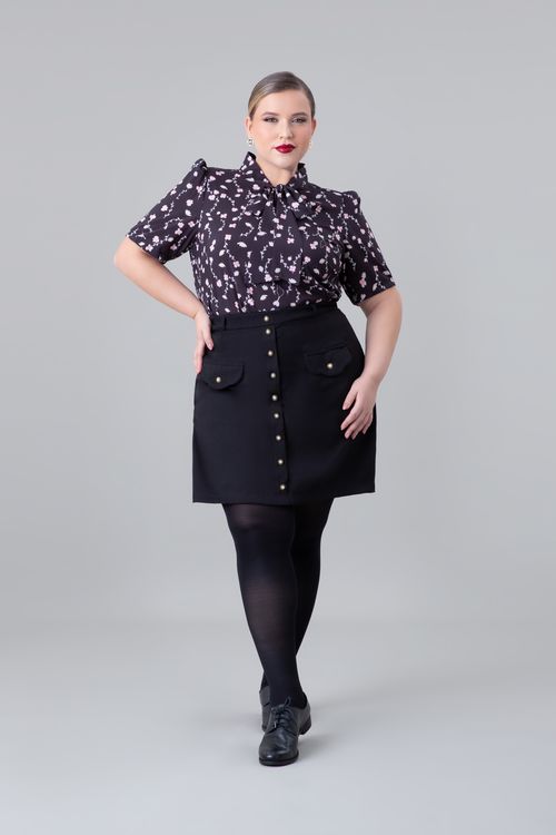 1-short-saia-petit-chanel-xadrez-poirot-black.jpg