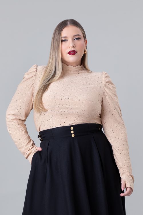 1-blusa-de-laise-bordada-flores-de-verona-quaker