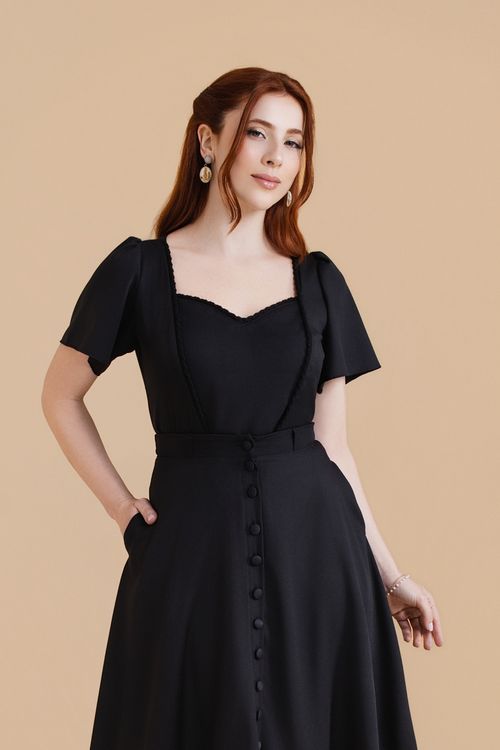 1-blusa-morticia-black