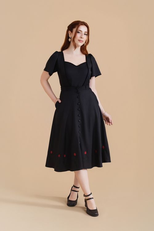 1-saia-morticia-black