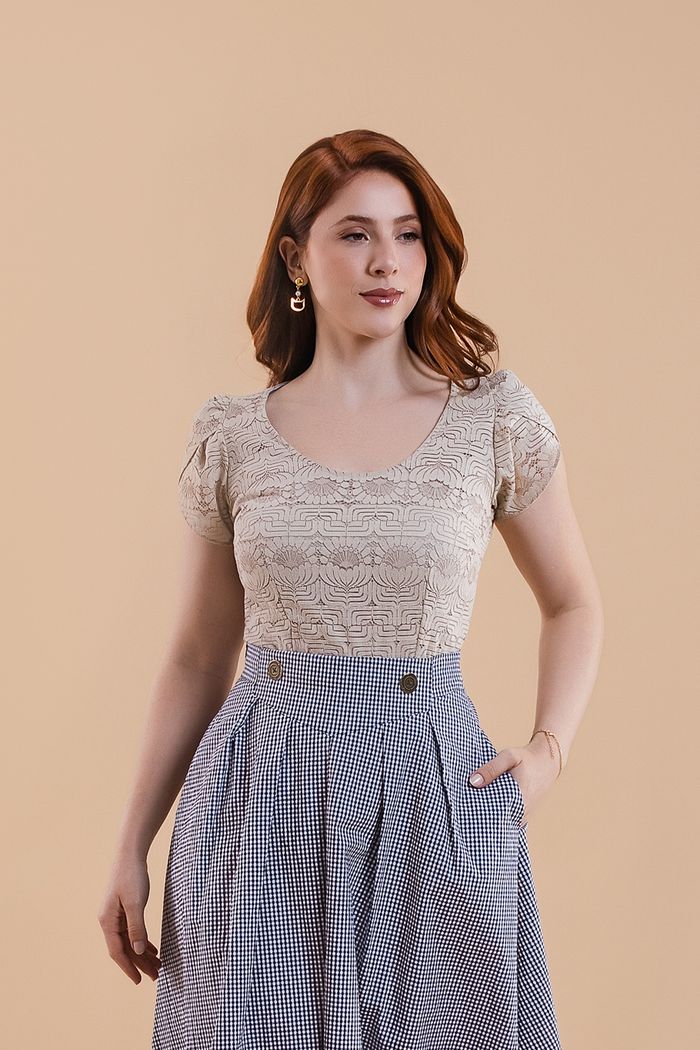 1-blusa-madame-morrible-quaker